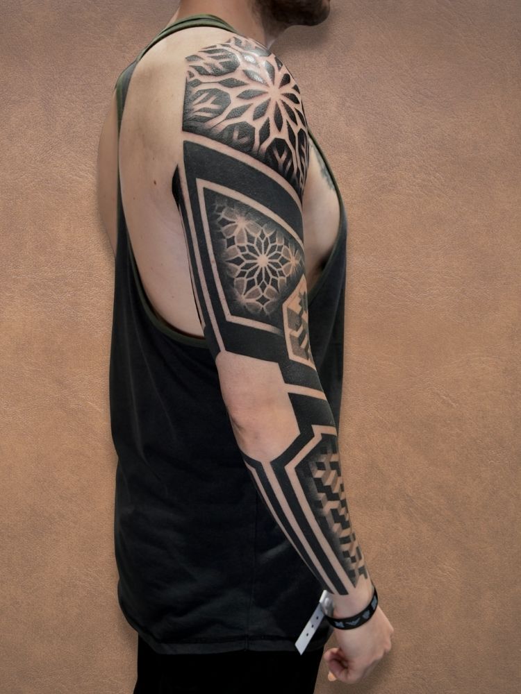 E_esposto_tatuatrice_italiana (10)