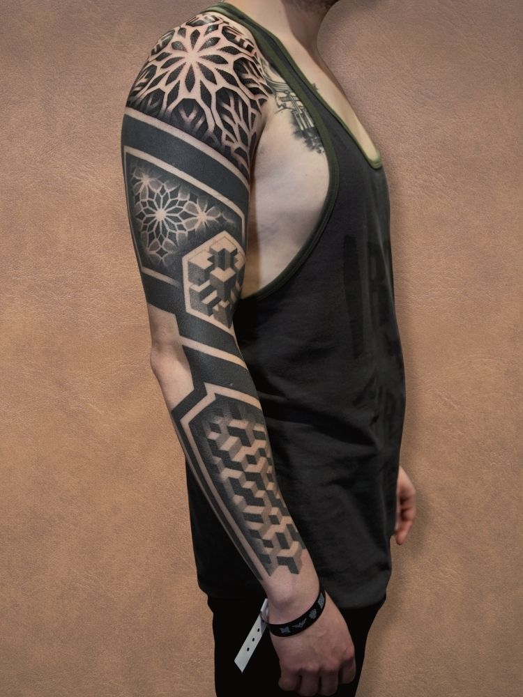 E_esposto_tatuatrice_italiana (12)