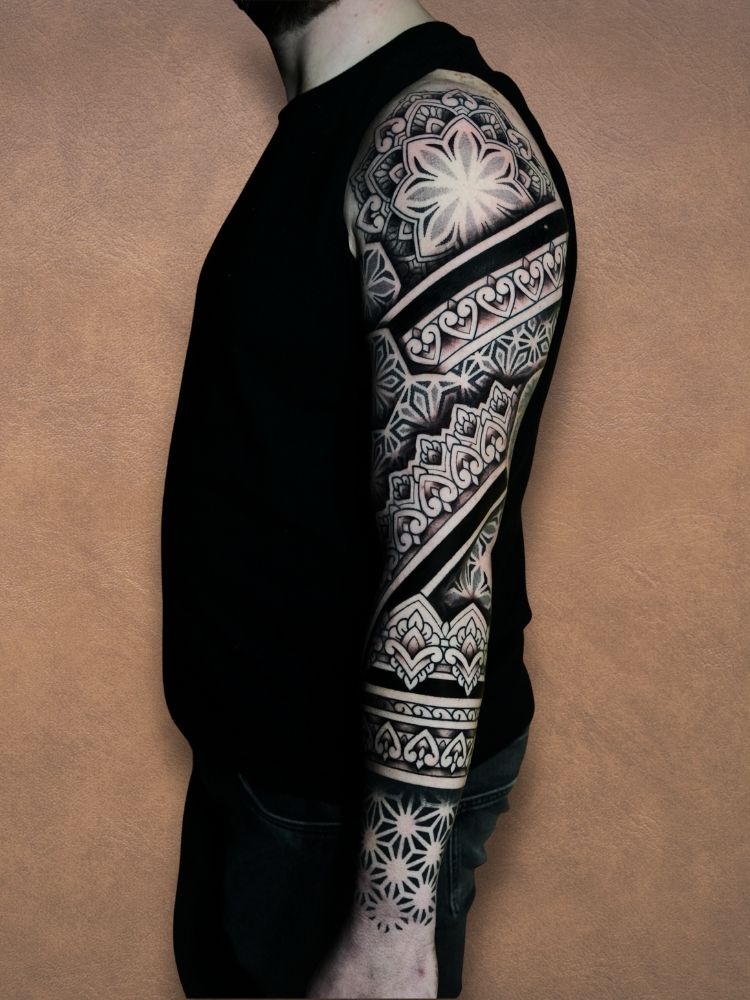 E_esposto_tatuatrice_italiana (26)