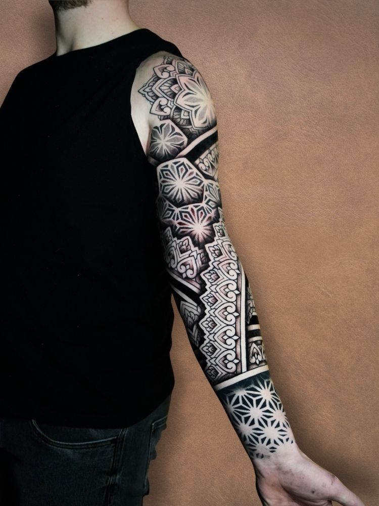 E_esposto_tatuatrice_italiana (27)