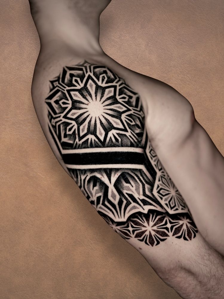 E_esposto_tatuatrice_italiana (62)