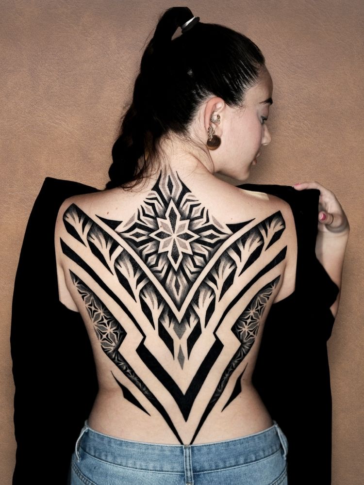 E_esposto_tatuatrice_italiana (68)