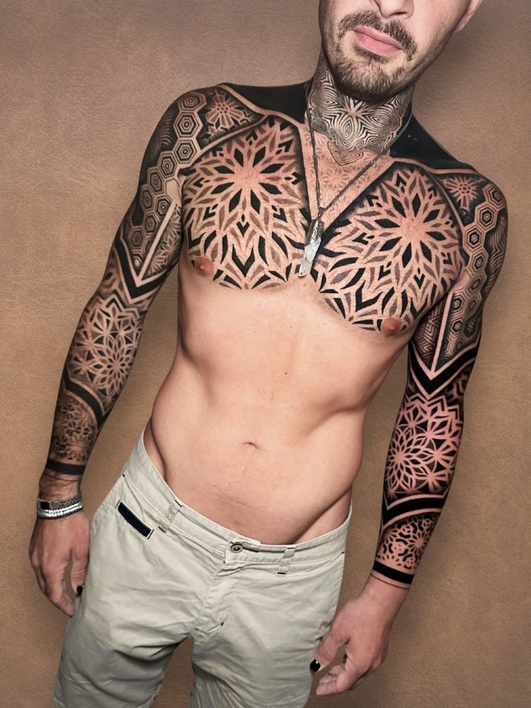 E_esposto_tatuatrice_italiana (69)